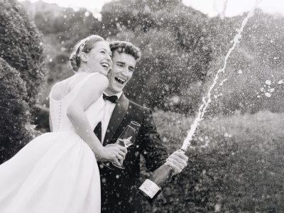 Photos naturelles vs photos pos&eacute;es : comprendre les diff&eacute;rences