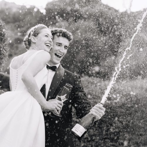 Photos naturelles vs photos pos&eacute;es : comprendre les diff&eacute;rences